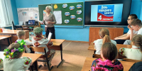 Танайковская библиотека провела патриотический час ко Дню народного единства - Перевозская ЦБС